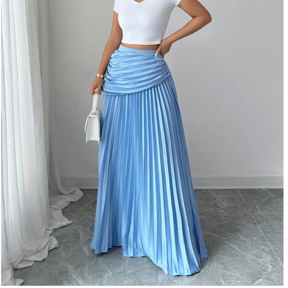 Classic Baby Blue Stretchy Waist Pleated Maxi Skirt - Picture 2 of 5